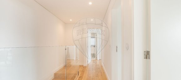 3 bedrooms House in Oeiras, Portugal No. 167265 21