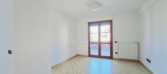 2 bedrooms Apartment in Arezzo, Italy No. 334675 6