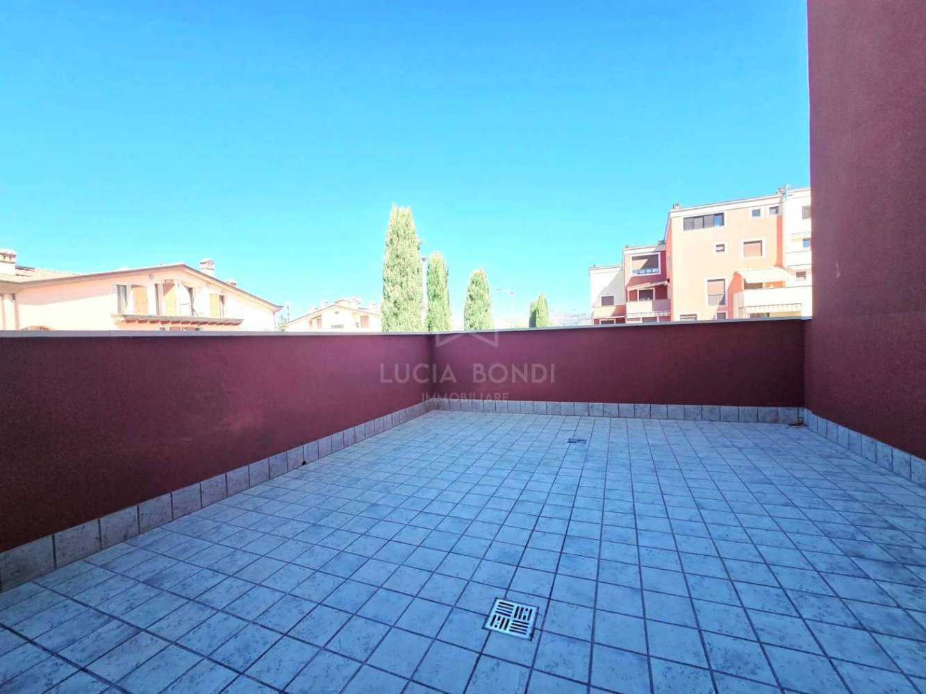 2 bedrooms Apartment in Arezzo, Italy No. 334675