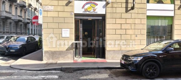5 rooms Commercial property in Turin, Italy No. 208976 9