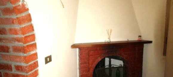 3 rooms Apartment in Bucine, Italy No. 90450 2