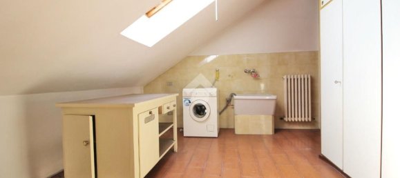 3 rooms Apartment in Mariano Comense, Italy No. 274027 26