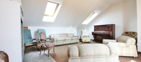 3 rooms Apartment in Mariano Comense, Italy No. 274027 23