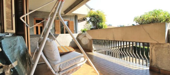 3 rooms Apartment in Mariano Comense, Italy No. 274027 18