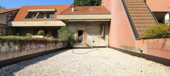 3 rooms Apartment in Mariano Comense, Italy No. 274027 35