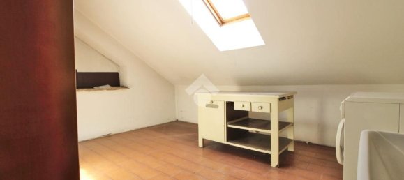 3 rooms Apartment in Mariano Comense, Italy No. 274027 31