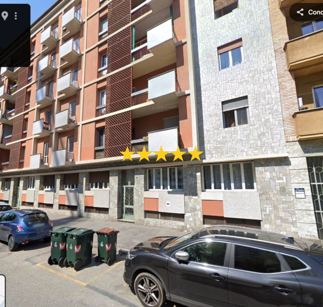 3 bedrooms Apartment in Turin, Italy No. 327701