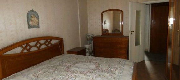 3 bedrooms Apartment in Turin, Italy No. 327701 10