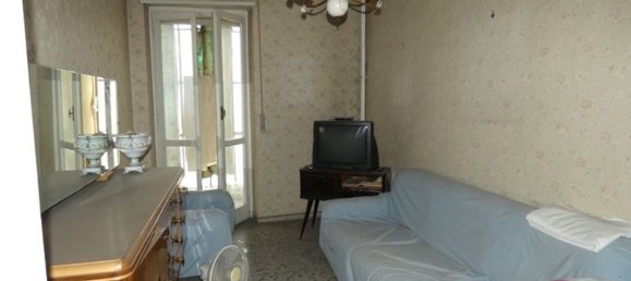 3 bedrooms Apartment in Turin, Italy No. 327701 6