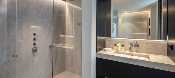 3 bedrooms Penthouse in Marbella, Spain No. 5410 9