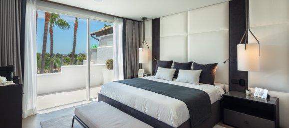 3 bedrooms Penthouse in Marbella, Spain No. 5410 12