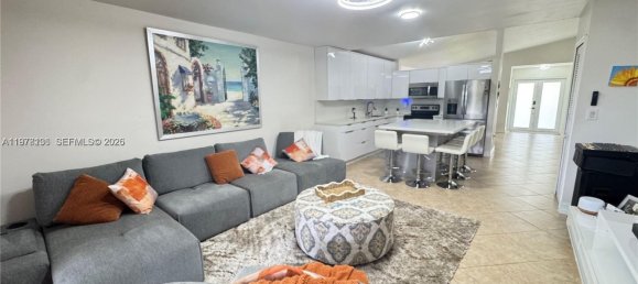 3 Schlafzimmer Villa in Miami, USA, Nr. 615161 5