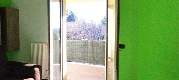 3-salle Appartement à Erba, Italy No. 130459 24