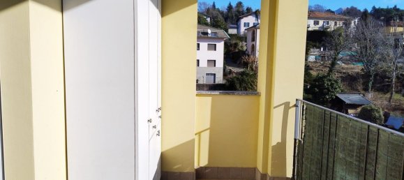 3-salle Appartement à Erba, Italy No. 130459 22