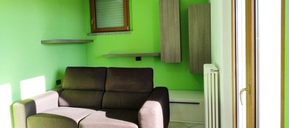 3-salle Appartement à Erba, Italy No. 130459 30