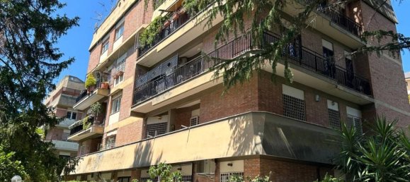 4 rooms Apartment in Rome, Italy No. 18588 40