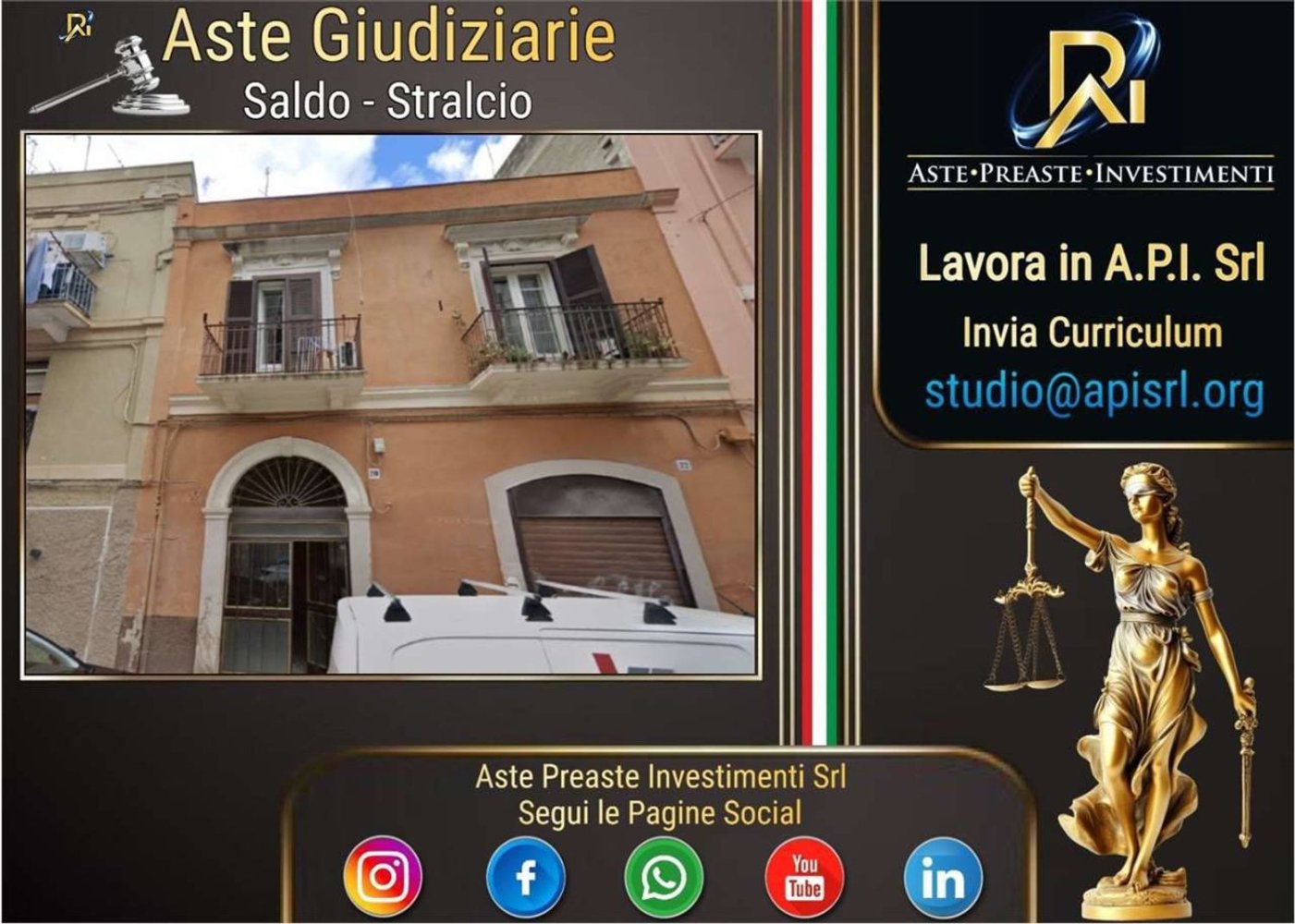 2-salle Appartement à Bari, Italy No. 182951