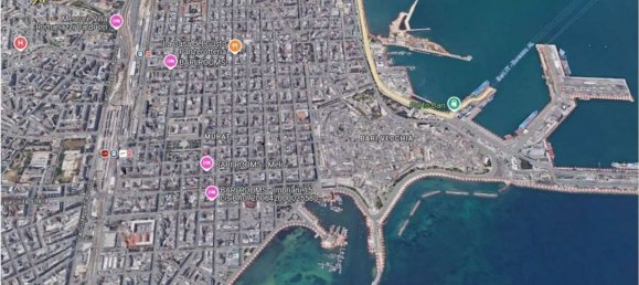 Apartamento de 2 habitaciónes en Bari, Italy No. 182951 16