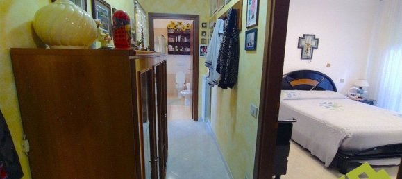 Apartamento de 4 divisões em Rosignano Marittimo, Italy N.º 132968 6