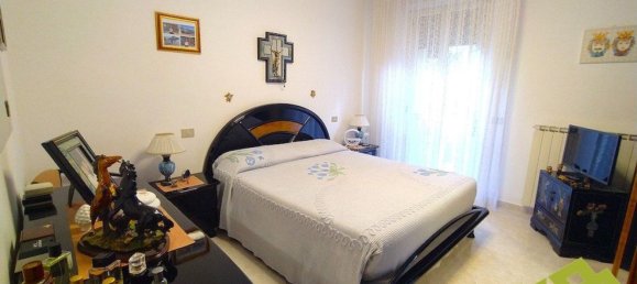 Apartamento de 4 divisões em Rosignano Marittimo, Italy N.º 132968 8