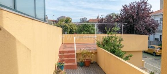 260m² Building in Matosinhos, Portugal No. 151707 13