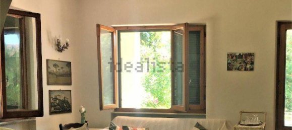 4 bedrooms Villa in Massa, Italy No. 215075 5