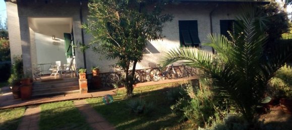 4 bedrooms Villa in Massa, Italy No. 215075 17