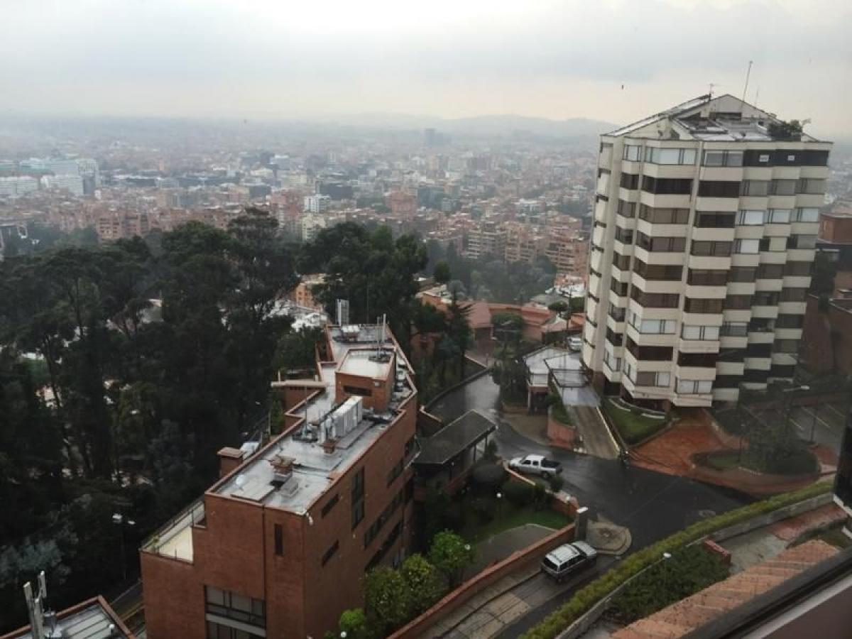 3 bedrooms House in Bogota, Colombia No. 10076