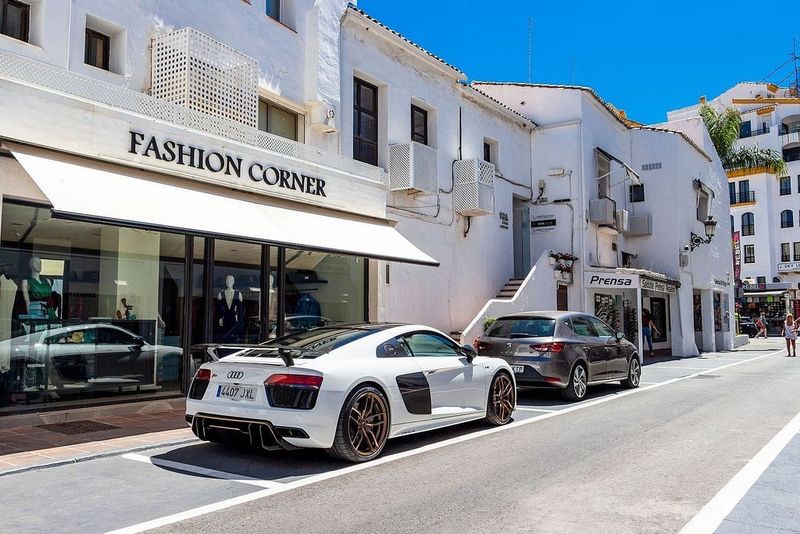  Office in Marbella, Spain No. 226192