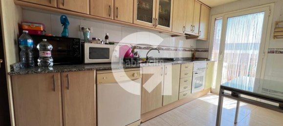 Apartamento de 3 dormitorios en Rubí, Spain No. 157050 10