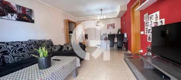 Apartamento de 3 dormitorios en Rubí, Spain No. 157050 6