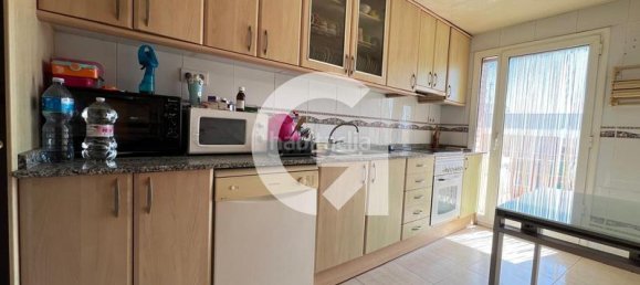 Apartamento de 3 dormitorios en Rubí, Spain No. 157050 8