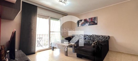 Apartamento de 3 dormitorios en Rubí, Spain No. 157050 4