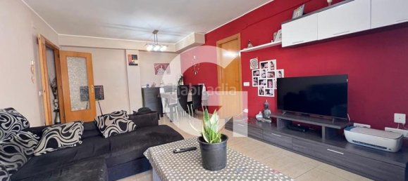 Apartamento de 3 dormitorios en Rubí, Spain No. 157050 2