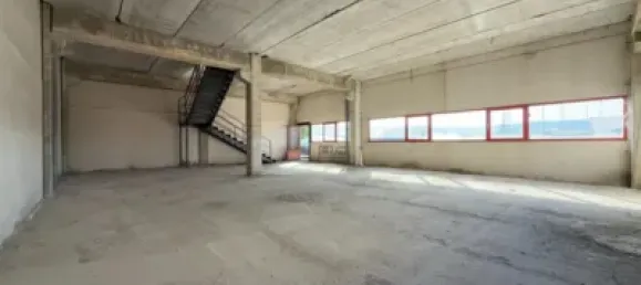 1035m² Warehouse in Guadalajara, Spain No. 169392 38