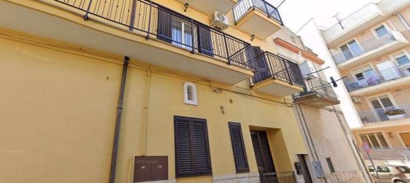 5 rooms Apartment in Bitetto, Italy No. 31660 8