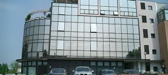 Gewerbliche Immobilie in Settimo Milanese, Italy 365m², Nr. 15755 4