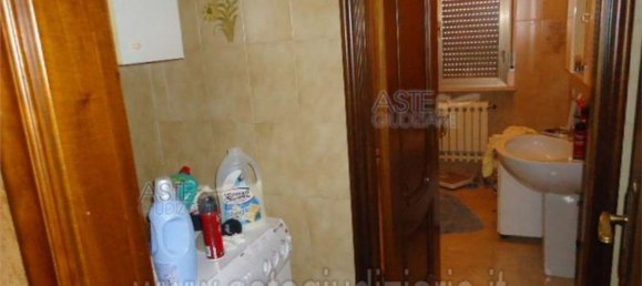 Apartamento de 6 habitaciónes en Silvi, Italy No. 94916 10