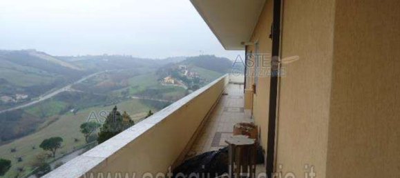 Apartamento de 6 habitaciónes en Silvi, Italy No. 94916 57