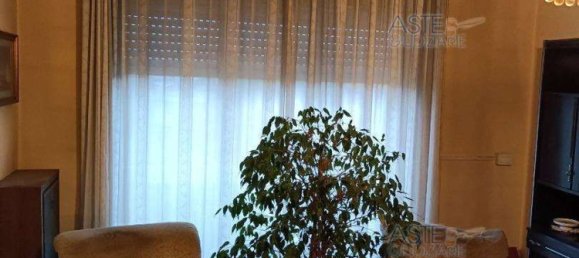 Квартира с 6 комнатами в Брешиа, Италия № 4381 15