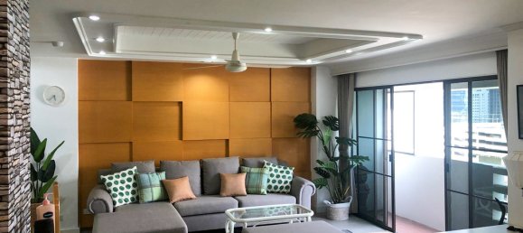 3 bedrooms Condo in Bangkok, Thailand No. 6638 8