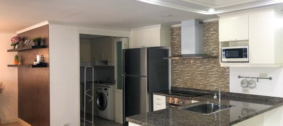 3 bedrooms Condo in Bangkok, Thailand No. 6638 9