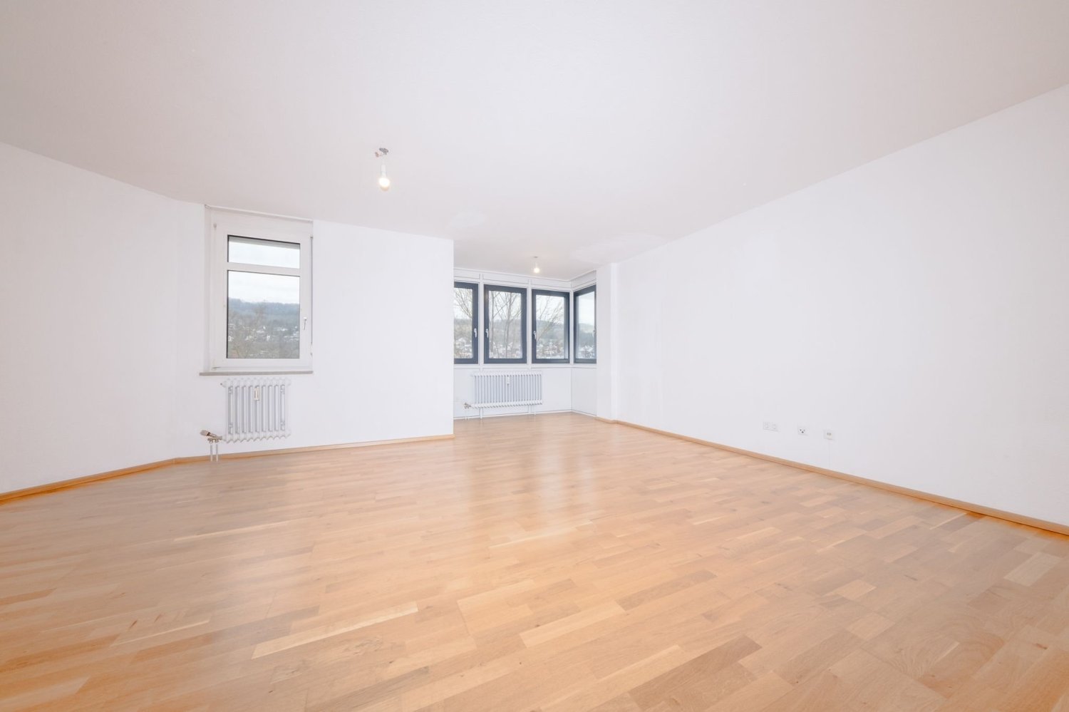 Квартира с 3 комнатами в Лёррах, Германия № 25576