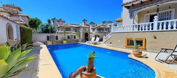 4 bedrooms Villa in La Zenia, Spain No. 9792 16