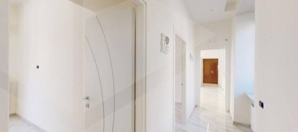 3 rooms Apartment in Arzano, Italy No. 24684 13