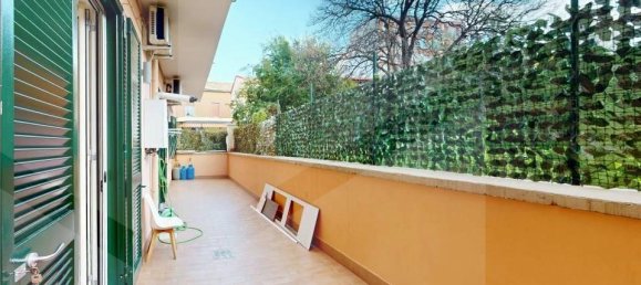 3 rooms Apartment in Arzano, Italy No. 24684 6