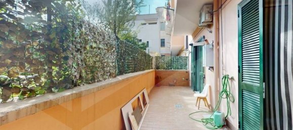 3 rooms Apartment in Arzano, Italy No. 24684 8