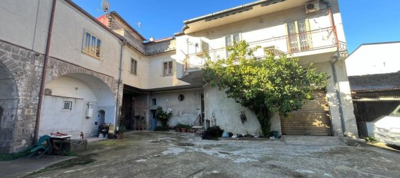 4 rooms Apartment in Casapulla, Italy No. 161957 9