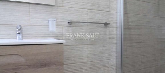 3 bedrooms Penthouse in Naxxar, Malta No. 9393 16