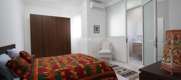 3 bedrooms Penthouse in Naxxar, Malta No. 9393 18